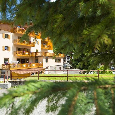 Relais San Giusto Hotel Campitello di Fassa Ngoại thất bức ảnh
