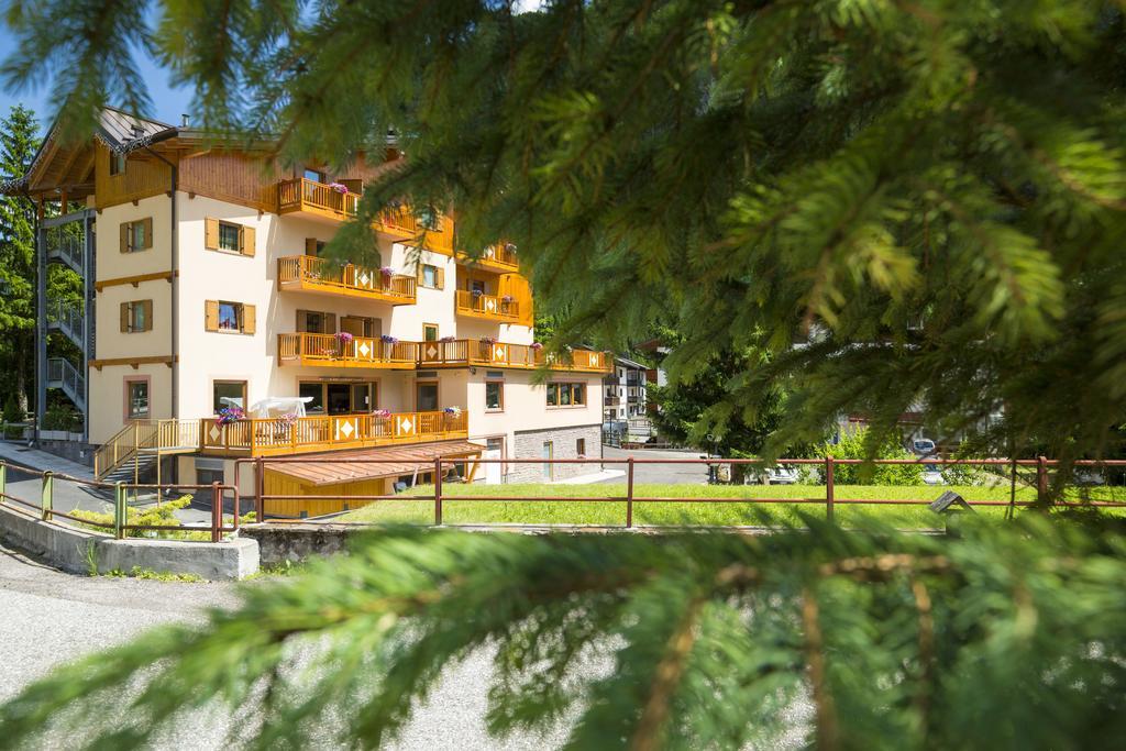 Relais San Giusto Hotel Campitello di Fassa Ngoại thất bức ảnh
