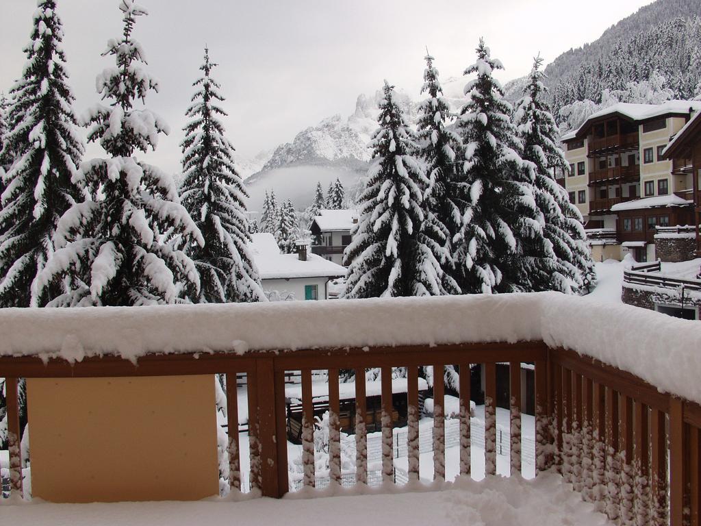 Relais San Giusto Hotel Campitello di Fassa Ngoại thất bức ảnh